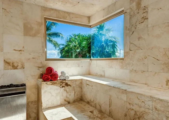 Villa Zazil Ha Playa Del Carmen -9 Bedrooms For 20 Guests