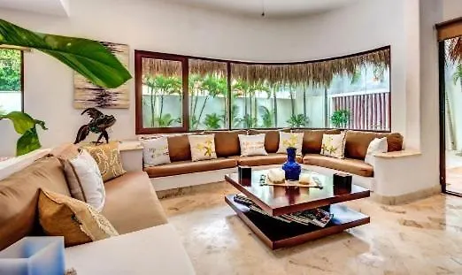 Villa Zazil Ha -9 Bedrooms For 18 Guests