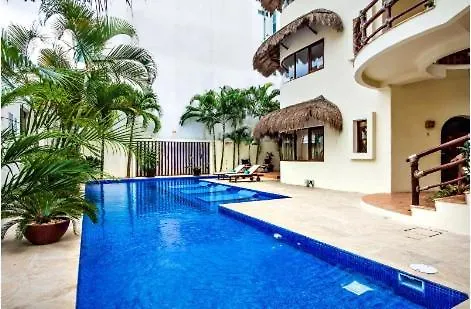 Zazil Ha -9 Bedrooms For 18 Guests * Playa del Carmen