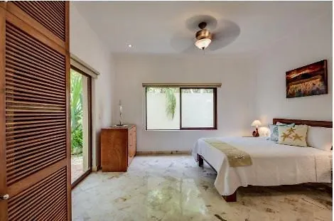 Zazil Ha -9 Bedrooms For 18 Guests * Playa del Carmen