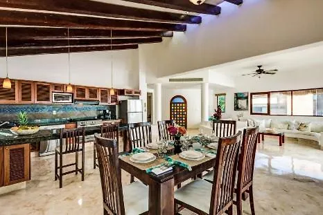 Zazil Ha -9 Bedrooms For 18 Guests Villa Playa del Carmen